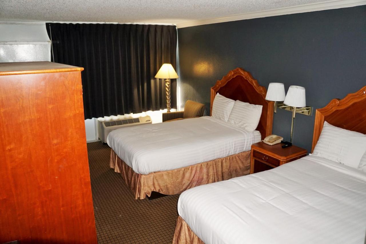 Hotel Elev8 Conroe Exterior foto